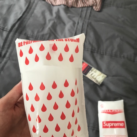 supreme ballpark poncho - Picture 4 of 5